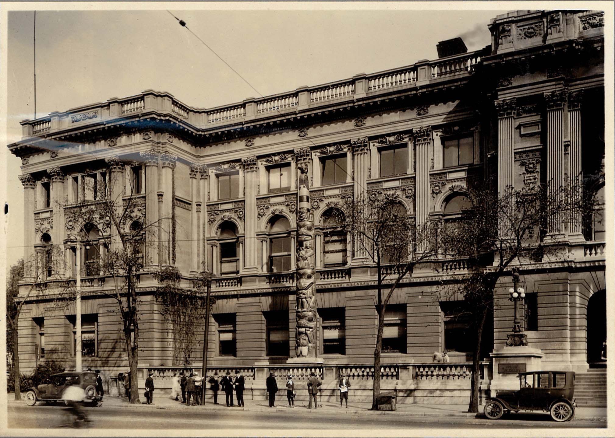 Central image 1.jpg